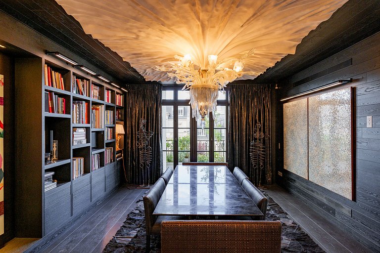 Par007 - Cobertura única no topo de um Palácio