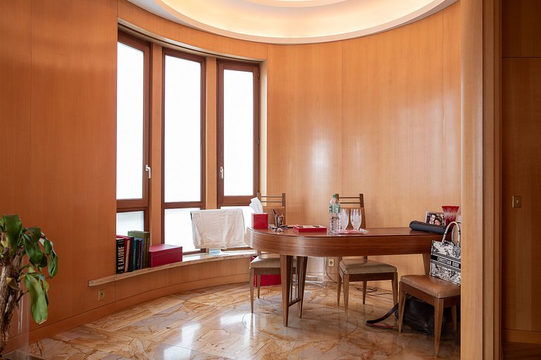 Par142 - Penthouse in Paris with iconic views