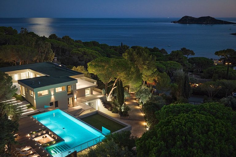 Azu033 - Luxury Villa in Ramatuelle