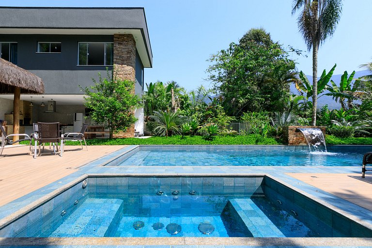 Ang063 - Beautiful House in Porto Frade