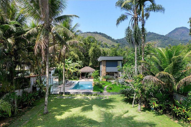 Ang063 - Beautiful House in Porto Frade