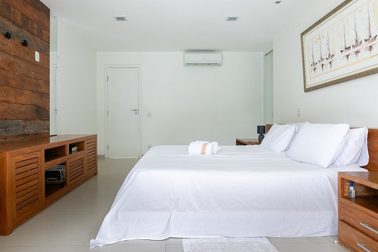 Ang063 - Beautiful House in Porto Frade