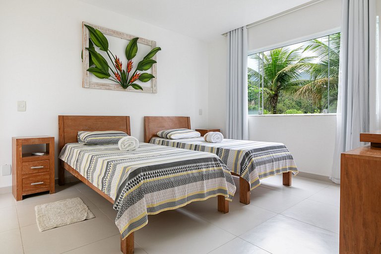 Ang063 - Linda casa no Porto Frade