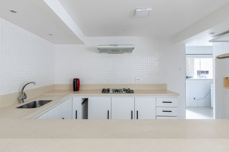 Ang063 - Beautiful House in Porto Frade