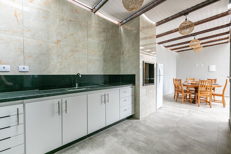 Ang063 - Beautiful House in Porto Frade