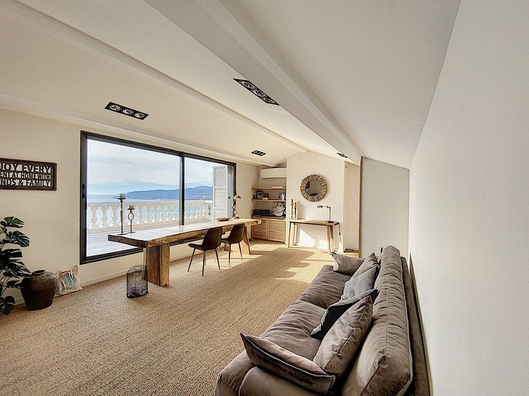 Azu004 - Prestigious Villa in Cassis