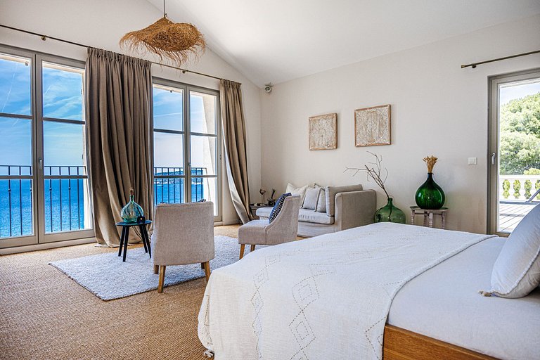 Azu004 - Prestigious Villa in Cassis