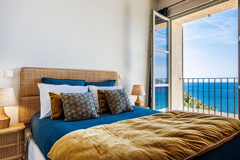 Azu004 - Prestigiosa villa en Cassis