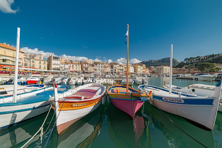 Azu004 - Prestigious Villa in Cassis