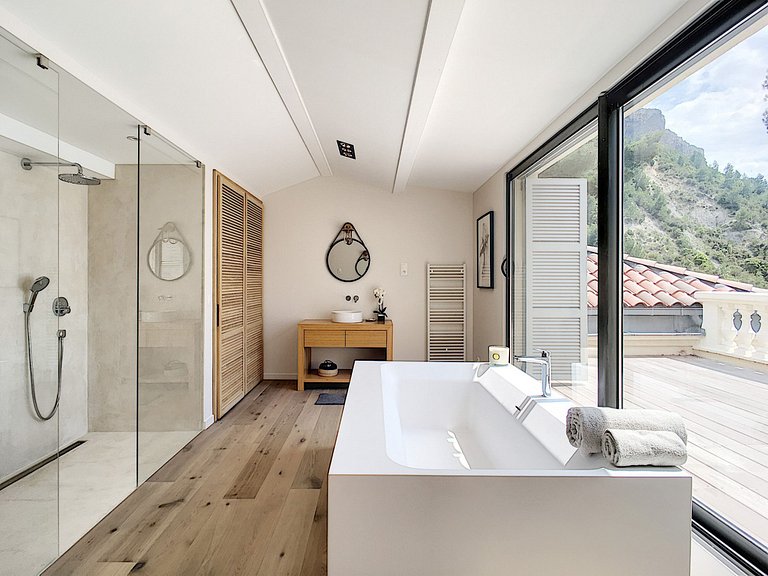Azu004 - Prestigiosa villa en Cassis