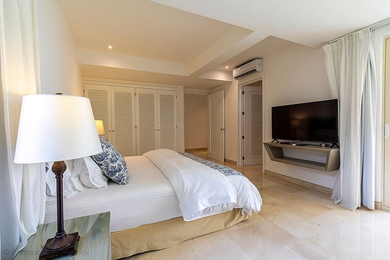 Car066 - Apartamento de 1 cuarto en San Diego, Cartagena