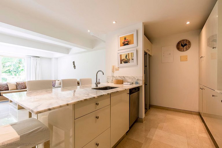 Car066 - Apartamento de 1 cuarto en San Diego, Cartagena