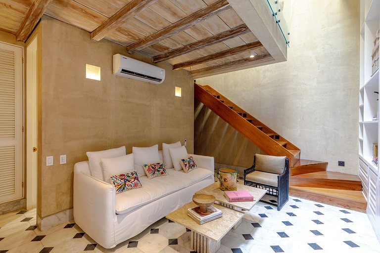 Car067 - Apartamento duplex no Centro Histórico de Cartagena