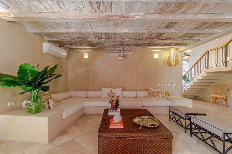 Car084 - Apartment in Cartagena's Center