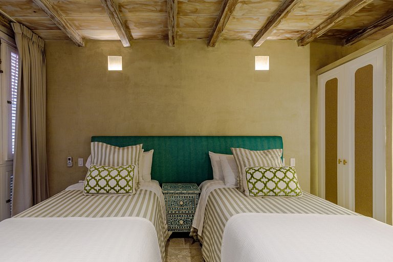 Car084 - Apartment with rooftop terrace in Cartagena's Cente