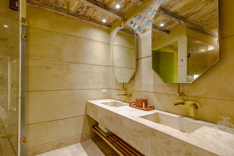 Car084 - Apartment in Cartagena's Center