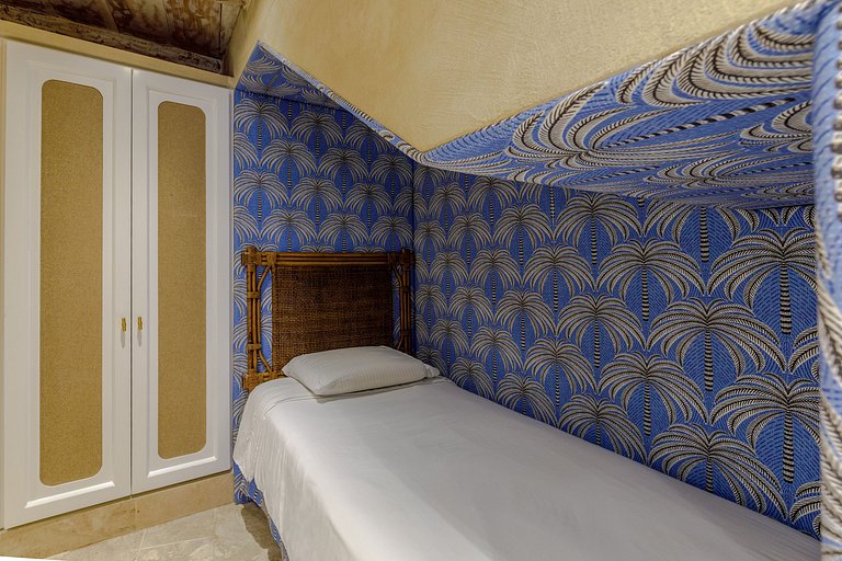 Car084 - Apartment with rooftop terrace in Cartagena's Cente
