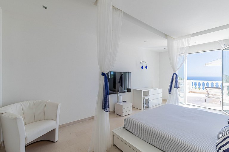 Azu132 - Villa de Lujo en Alquiler en Super Cannes