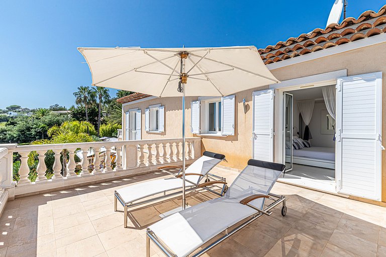 Azu132 - Exceptional Villa for Rent in Cannes