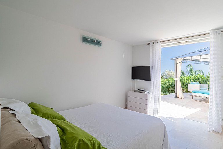 Azu132 - Villa d’Exception à Louer à Super Cannes