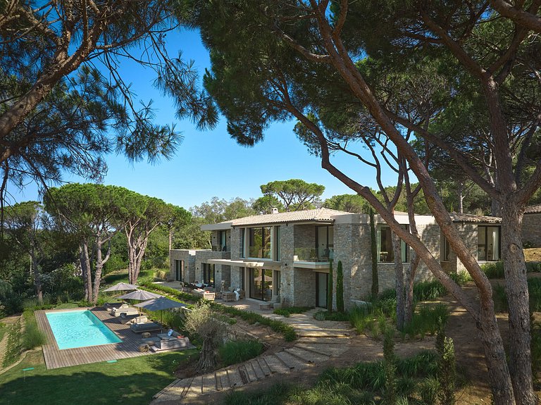 Azu068 - Luxury Villa with Views on Saint-Tropez