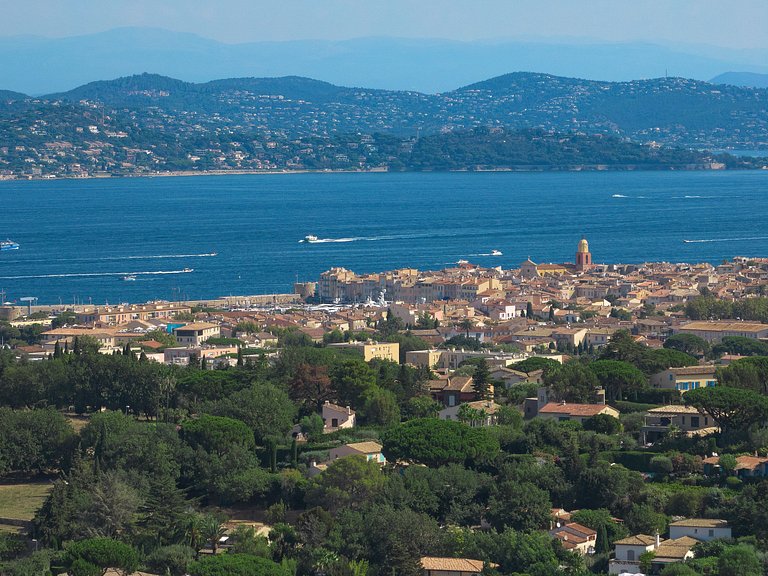 Azu068 - Luxury Villa with Views on Saint-Tropez