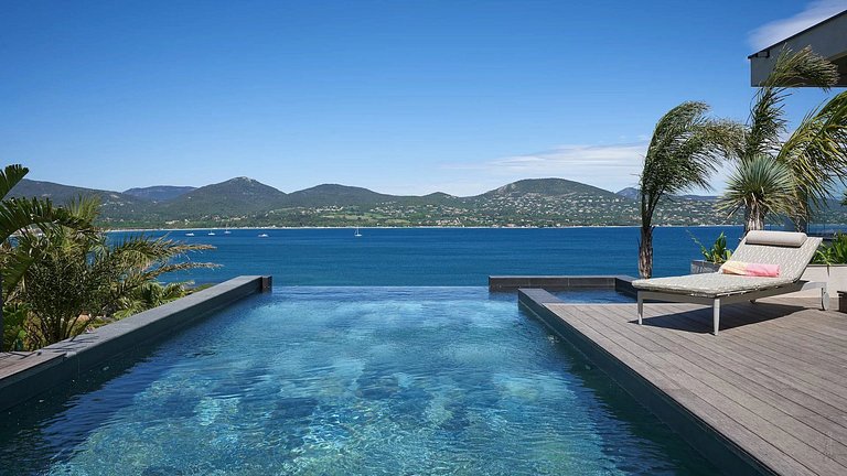 Azu052 - Prestigious Contemporary Villa in Gassin