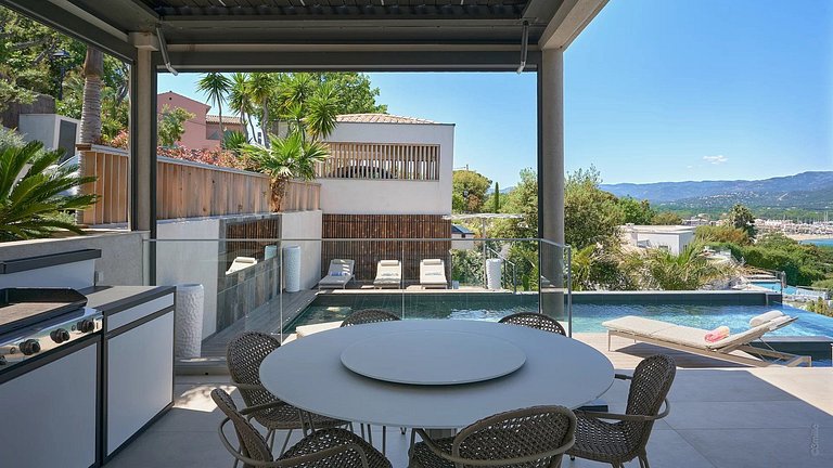 Azu052 - Villa Contemporânea em St Tropez