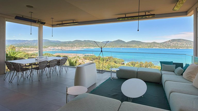 Azu052 - Prestigious Contemporary Villa in Gassin