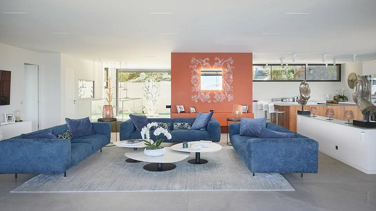 Azu052 - Prestigious Contemporary Villa in Gassin