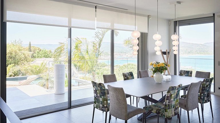 Azu052 - Villa Contemporaine de Prestige à Gassin