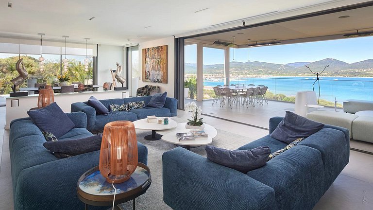 Azu052 - Villa Contemporánea en St Tropez