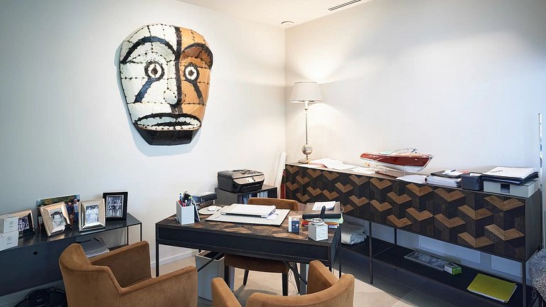 Azu052 - Villa Contemporánea en St Tropez