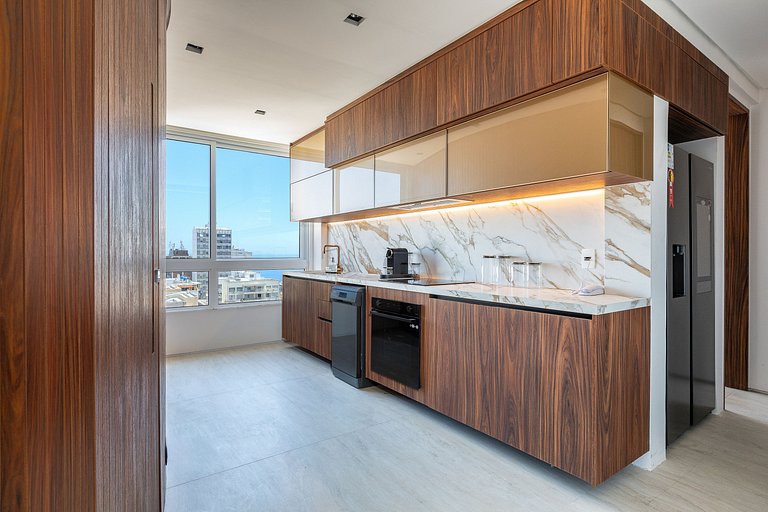 Rio004 - Exclusive Triplex Penthouse in Ipanema