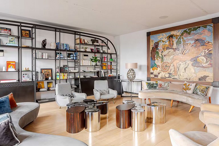 Par134 - Stunning apartment in St Germain des Prés