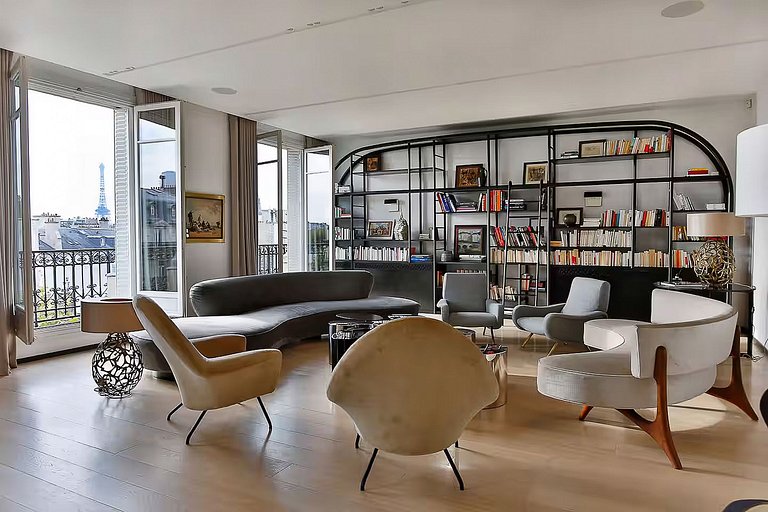 Par134 - Stunning apartment in St Germain des Prés