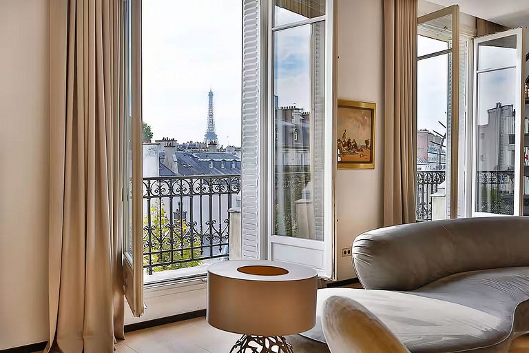 Par134 - Stunning apartment in St Germain des Prés