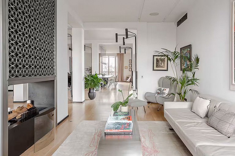 Par134 - Stunning apartment in St Germain des Prés