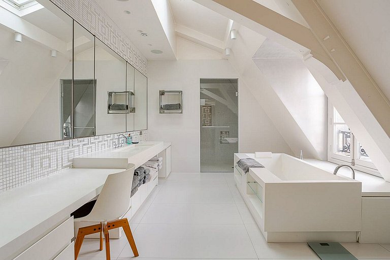 Par134 - Appartement de luxe à St Germain des Prés
