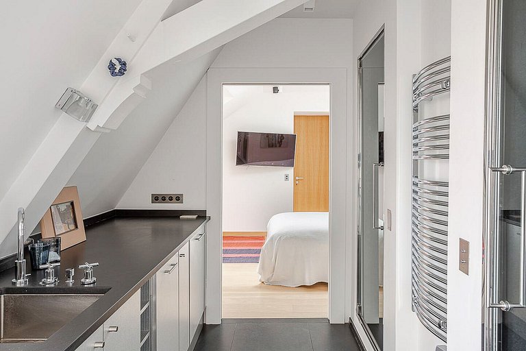 Par134 - Stunning apartment in St Germain des Prés