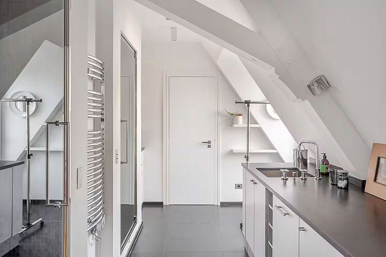 Par134 - Stunning apartment in St Germain des Prés