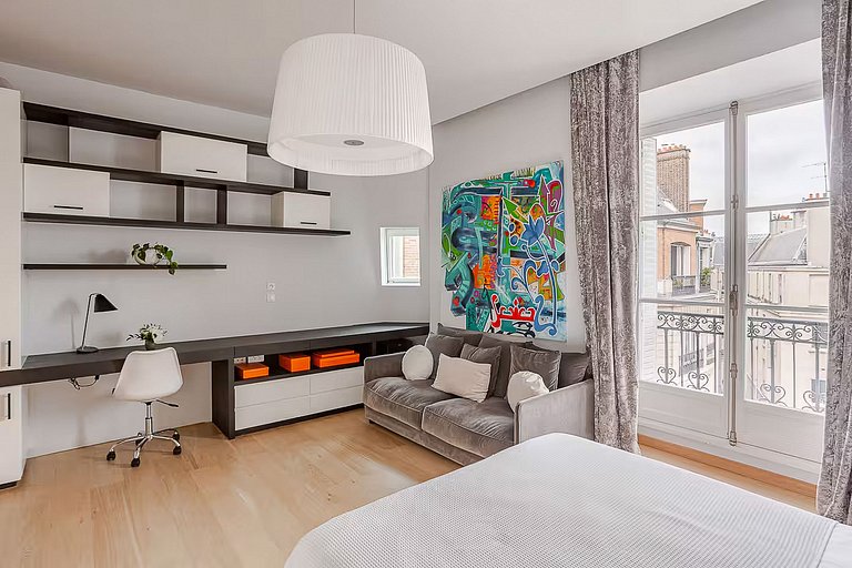 Par134 - Stunning apartment in St Germain des Prés