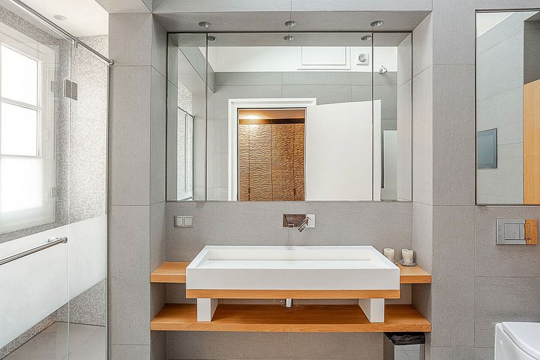 Par134 - Appartement de luxe à St Germain des Prés