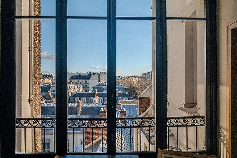 Par134 - Stunning apartment in St Germain des Prés