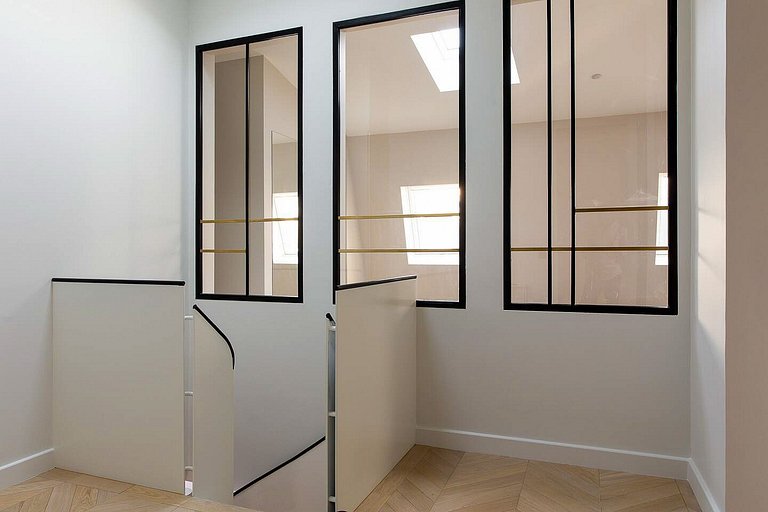 Par053 - Appartement de 6 chambres avec gym