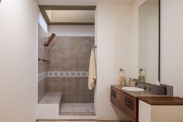 Anp005 – House surrounded by nature in Mesa de Yeguas