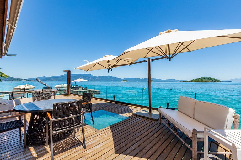 Ang064 - Luxury oceanfront villa in Angra os Reis