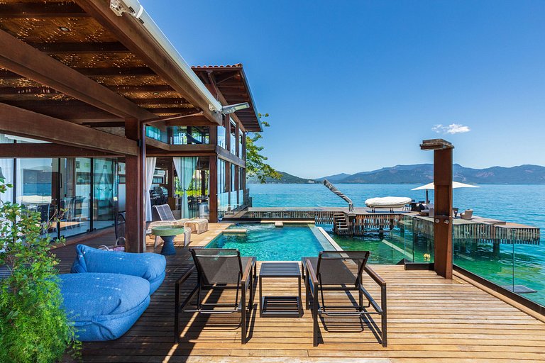 Ang064 - Luxury oceanfront villa in Angra os Reis