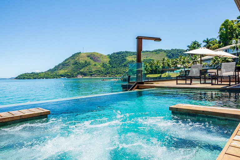 Ang064 - Luxury oceanfront villa in Angra os Reis