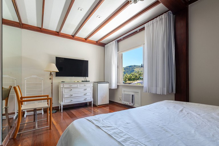 Ang064 - Luxury oceanfront villa in Angra os Reis